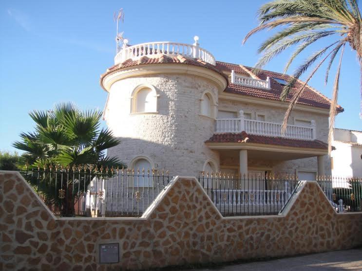 Chalet Muy Cerca De La Playa Con Piscina Privada Dehesa de Campoamor  Zewnętrze zdjęcie